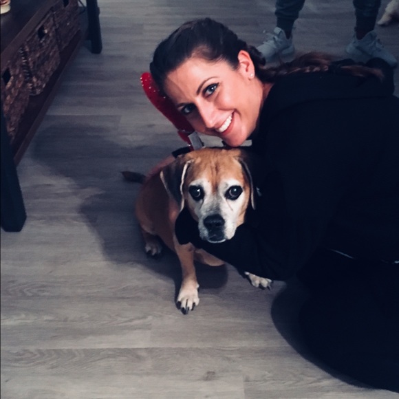 Meet your Posher, Melissa - Picture 1 of 1